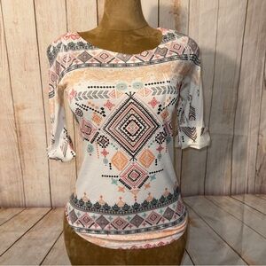 DNA Couture White and Orange Aztec knit top, short roll sleeve, Sz M